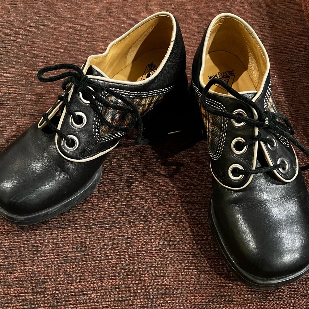 EUC Fluevog Unity Catrin Derby Shoe